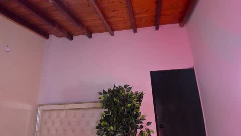 Snapshot of im_sebaslopez chatting on February 21, 2026, 8:10 pm im_sebaslopez online show from February 21, 2026, 8:10 pm