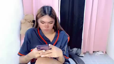 im_yourfairyannaxx online show from April 18, 2026, 2:15 am