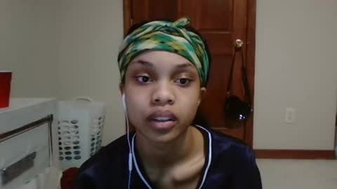 Snapshot of imanilove495 chatting on February 7, 2025, 8:44 am scarlett amour online show from February 7, 2025, 8:44 am