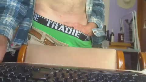 Snapshot of imaussiechris chatting on January 5, 2025, 11:33 pm Aussie Guy online show from January 5, 2025, 11:33 pm