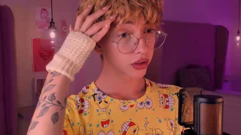 Damiano online show from October 18, 2025, 8:42 pm