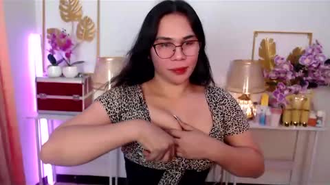 Ashley online show from January 14, 2025, 7:11 pm