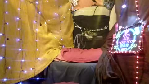 Snapshot of imglorious1 chatting on February 7, 2025, 10:19 am JJ online show from February 7, 2025, 10:19 am