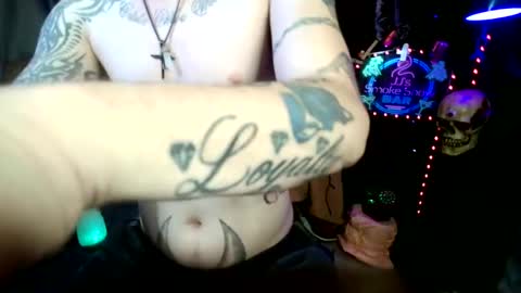 Snapshot of imglorious1 chatting on October 22, 2025, 10:04 am JJ online show from October 22, 2025, 10:04 am