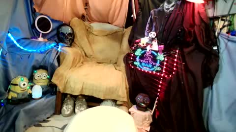 Snapshot of imglorious1 chatting on November 8, 2025, 7:19 am JJ online show from November 8, 2025, 7:19 am