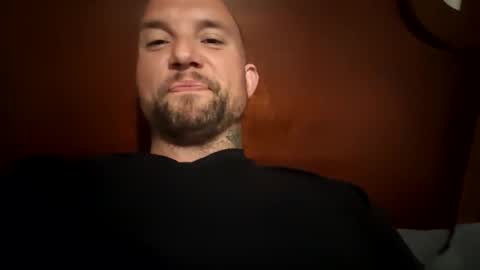 imhim444 online show from February 6, 2026, 4:06 am