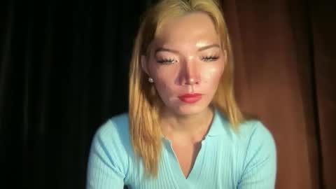 Snapshot of imjustasluttyintownxxx chatting on March 13, 2026, 5:14 am Mika online show from March 13, 2026, 5:14 am