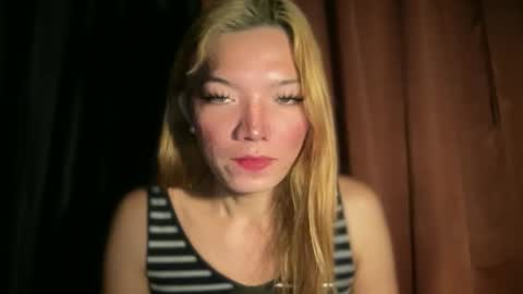 Snapshot of imjustasluttyintownxxx chatting on April 1, 2026, 1:39 am Mika online show from April 1, 2026, 1:39 am