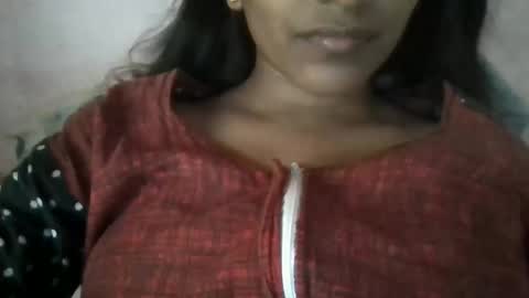Snapshot of imlovelyrose chatting on March 1, 2025, 9:51 am ROSE online show from March 1, 2025, 9:51 am