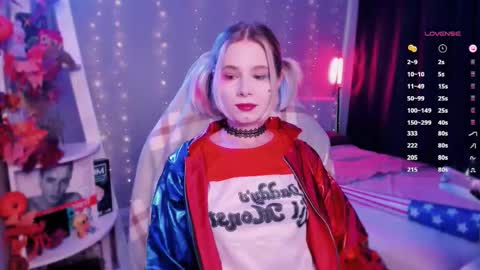 Snapshot of imnotmia chatting on November 1, 2025, 11:01 am Mia online show from November 1, 2025, 11:01 am