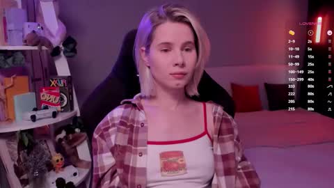 Snapshot of imnotmia chatting on January 19, 2026, 12:20 pm Mia online show from January 19, 2026, 12:20 pm