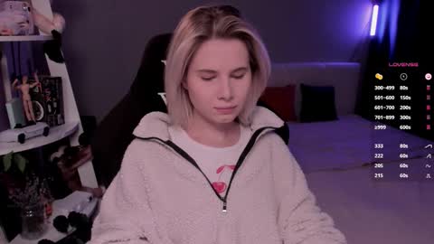 Snapshot of imnotmia chatting on February 12, 2026, 9:26 am Mia online show from February 12, 2026, 9:26 am