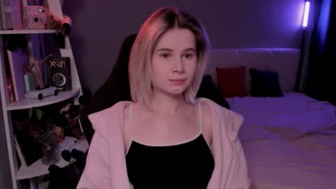 Snapshot of imnotmia chatting on February 21, 2026, 10:49 am Mia online show from February 21, 2026, 10:49 am