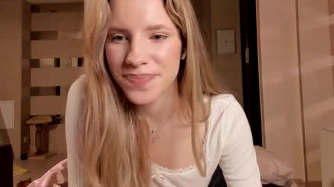 Snapshot of imogensy chatting on December 7, 2024, 11:23 pm my name Imo Fansly online show from December 7, 2024, 11:23 pm