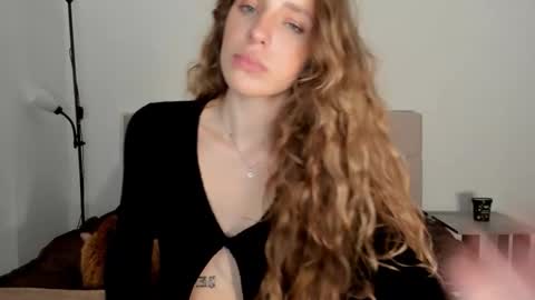 Snapshot of imogensy chatting on September 9, 2025, 5:12 pm my name Imo Fansly online show from September 9, 2025, 5:12 pm