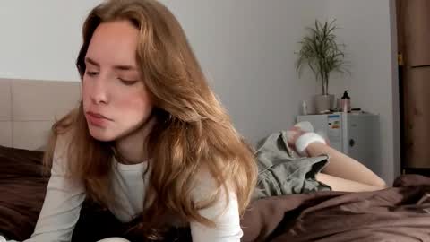 Snapshot of imogensy chatting on October 25, 2025, 3:03 am my name Imo Fansly online show from October 25, 2025, 3:03 am