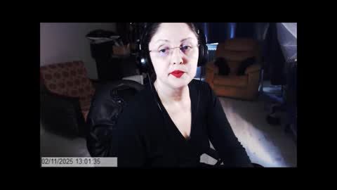 Empress online show from November 2, 2025, 11:01 am