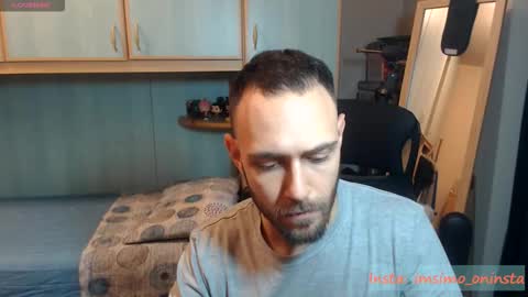 Snapshot of imsimo chatting on November 9, 2025, 5:44 pm Simo online show from November 9, 2025, 5:44 pm