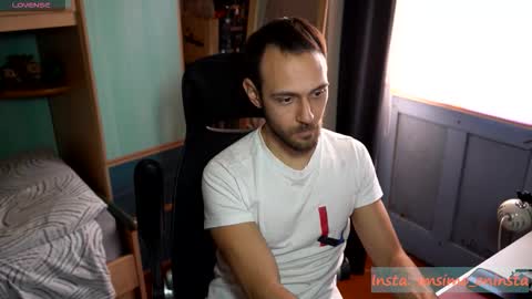 Snapshot of imsimo chatting on December 14, 2025, 3:06 pm Simo online show from December 14, 2025, 3:06 pm