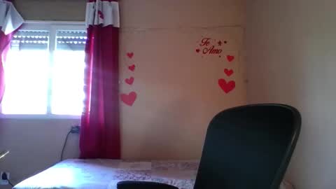 Snapshot of imsohornydacom chatting on February 25, 2026, 4:27 pm Florencia online show from February 25, 2026, 4:27 pm