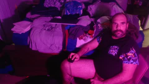 Snapshot of imthatfnguy chatting on December 5, 2024, 10:55 am I use to be imeverythingandnothing online show from December 5, 2024, 10:55 am