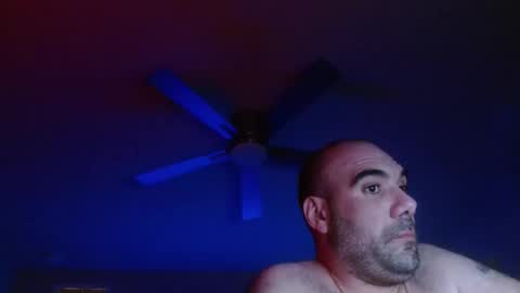 Snapshot of imthatfnguy chatting on February 18, 2025, 1:32 am I use to be imeverythingandnothing online show from February 18, 2025, 1:32 am