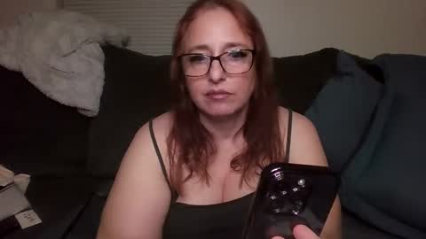 Snapshot of imtherealdlw chatting on February 26, 2025, 12:05 am ImTheRealDLW online show from February 26, 2025, 12:05 am