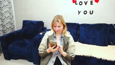 incredible_ariela online show from March 25, 2026, 6:52 am