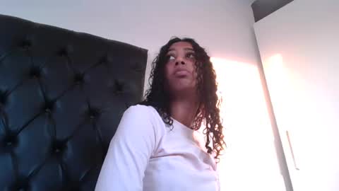 Snapshot of indanbella19 chatting on June 12, 2026, 5:06 am indanbella19 online show from June 12, 2026, 5:06 am