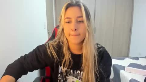 Snapshot of india_secretary chatting on December 16, 2025, 9:20 pm Lana online show from December 16, 2025, 9:20 pm