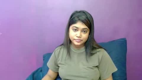 Snapshot of indian_rimmelx chatting on January 4, 2025, 1:53 pm Melz online show from January 4, 2025, 1:53 pm