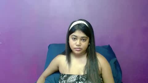 Snapshot of indian_rimmelx chatting on January 5, 2025, 6:35 am Melz online show from January 5, 2025, 6:35 am