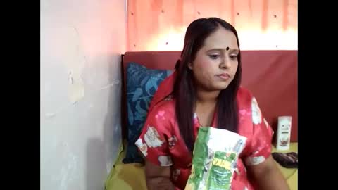 Snapshot of indian_sunshine chatting on September 15, 2025, 6:02 am indian_sunshine online show from September 15, 2025, 6:02 am