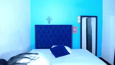 indian_whore18 online show from December 12, 2024, 3:32 am