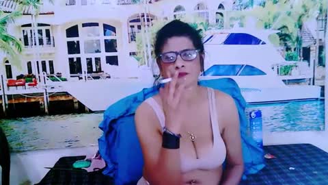 Femiez online show from January 3, 2025, 9:04 am