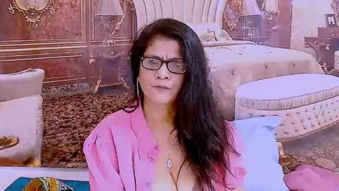 Snapshot of indianallure chatting on July 6, 2026, 5:59 am Femiez online show from July 6, 2026, 5:59 am