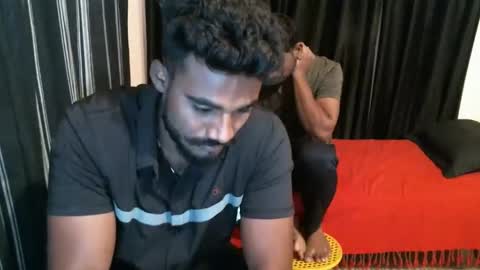 indian slim boy with big for u online show from January 10, 2026, 5:42 am
