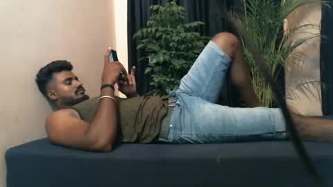 indian slim boy with big for u online show from May 1, 2026, 12:48 am