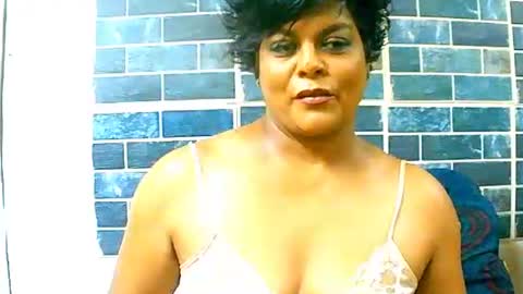 Snapshot of indiancherrypie chatting on December 13, 2024, 7:25 am indiancherrypie online show from December 13, 2024, 7:25 am