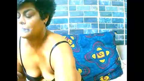 Snapshot of indiancherrypie chatting on December 16, 2024, 9:14 am indiancherrypie online show from December 16, 2024, 9:14 am