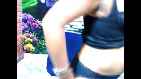 Snapshot of indiancherrypie chatting on March 10, 2025, 9:40 pm indiancherrypie online show from March 10, 2025, 9:40 pm
