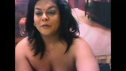 Snapshot of indiancherrypie chatting on April 25, 2026, 1:14 pm indiancherrypie online show from April 25, 2026, 1:14 pm