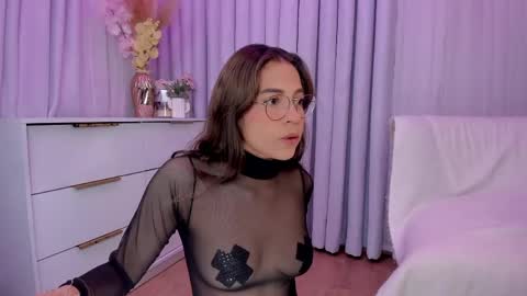 Snapshot of indiancutie_ chatting on April 14, 2026, 11:05 am MIA online show from April 14, 2026, 11:05 am