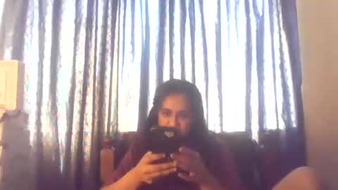 Snapshot of indiancutiexo chatting on November 13, 2025, 8:24 am indiancutiexo online show from November 13, 2025, 8:24 am