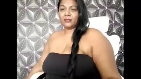 Snapshot of indiandelia chatting on January 10, 2026, 9:11 am indiandelia online show from January 10, 2026, 9:11 am