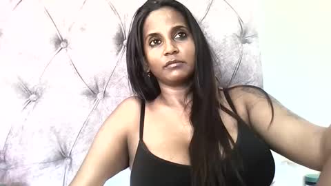 priya online show from November 11, 2025, 7:52 am