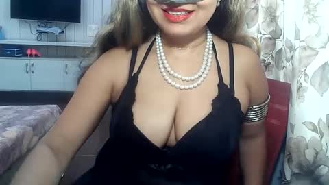 Snapshot of indianrads9 chatting on March 1, 2025, 6:24 am Radha online show from March 1, 2025, 6:24 am