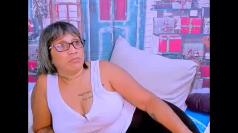 Snapshot of indianroxy27 chatting on December 20, 2025, 11:01 pm indianroxy27 online show from December 20, 2025, 11:01 pm