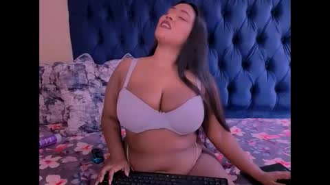 indiansapphirex online show from November 29, 2025, 6:05 am