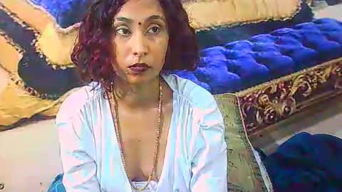 indiansexybutt4u2luv online show from July 10, 2026, 6:17 am